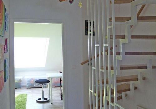 Treppe z.ausgebaut. Spitzboden