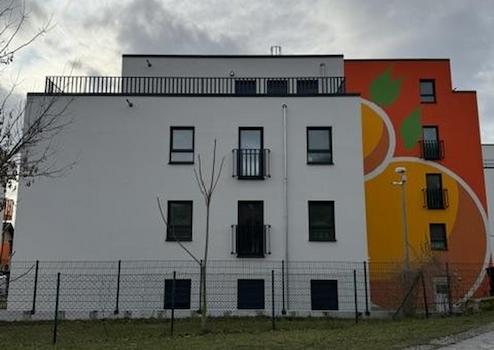 Traumhafte 4 Zimmer Wohnung mit Dachterrasse, Klimaanlage, Jalousie, B16