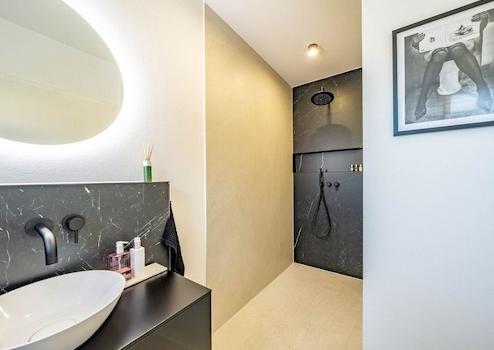 Property thumbnail 12