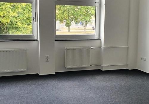 Büro groß