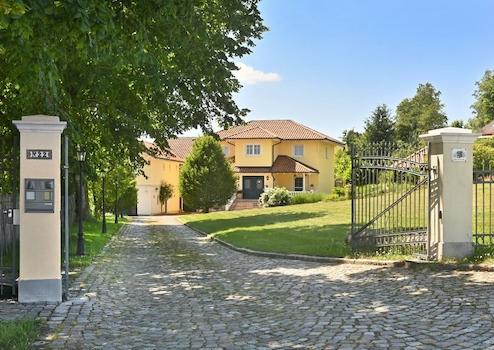 Property thumbnail 3