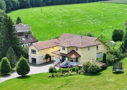 Property thumbnail 6