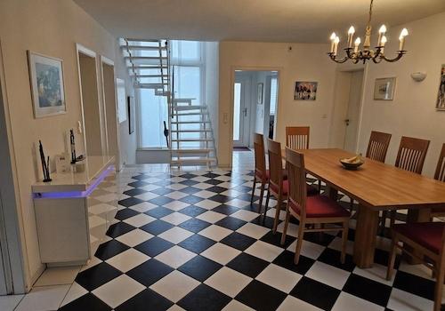 Esszimmer in Richtung Eingang