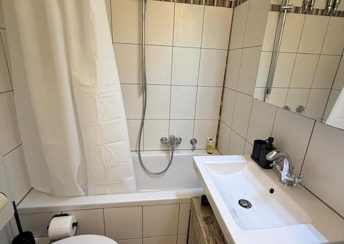 Property thumbnail 12