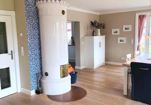 Antiker Kachelofen von Mylin