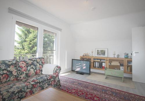 Mögliches Studio o. Eltern-Schlafzimmer DG