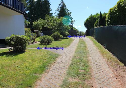 Hauszugang und Carportzuwegung