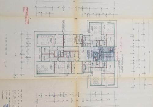 12. Stock (Wohnung oben links)