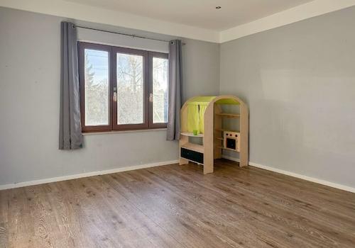 Großes Kinderzimmer
