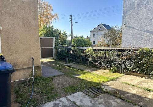 Einfahrt zum Grundstück