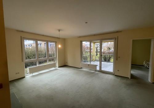 Wohnzimmer Gartenblick