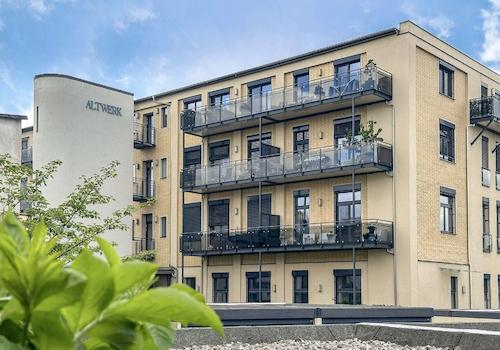 Reprasentatives Mehrfamilienhaus