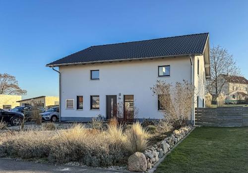 Hausansicht straßenseitig