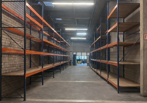 Hochregallager Leere Ansicht