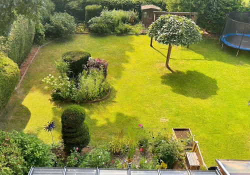Blick zum Garten von oben