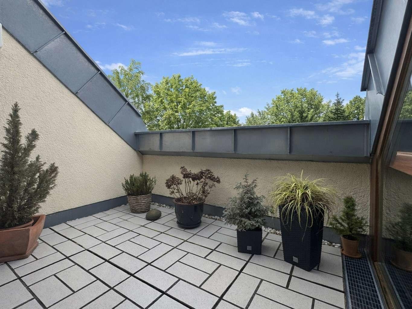 Loggia mit Blick ins Grüne