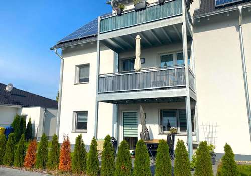 Musterhaus - Blick auf die Balkone