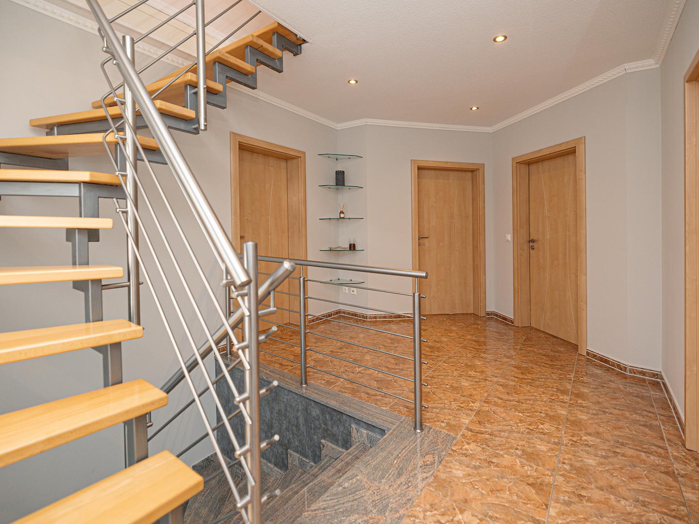 Treppe in den Spitzboden