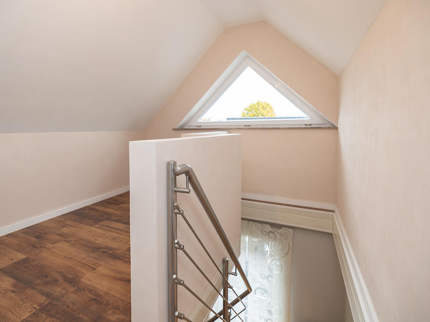 Treppenaufgang Spitzboden