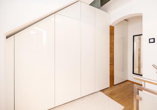 Einbauschrank  (1. OG)