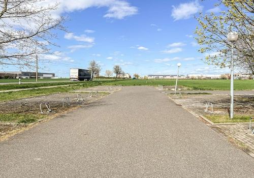 Blick auf die Aussenstellplätze