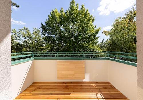 Balkon mit Blick ins Grüne