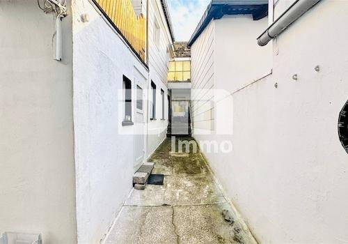 Zugang Wohnung 3 Nebengelass