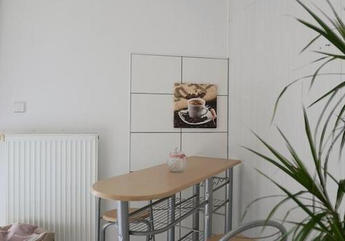 kleiner Küchen-Esstisch