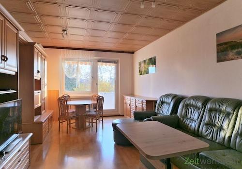 Blick ins Wohnzimmer