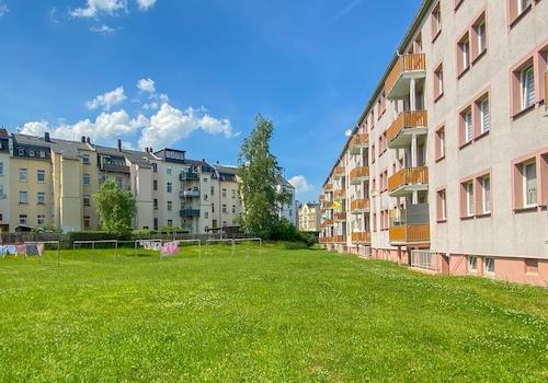 Ansicht_Balkonseite_Haselbrunner Straße 83-93