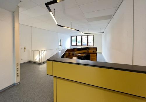 Raum 1 Obergeschoss  - Blick v. Theke