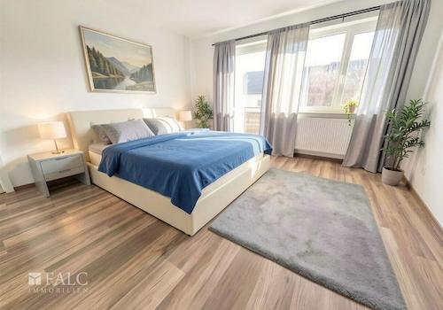 Hauptschlafzimmer (mit KI eingerichtet)