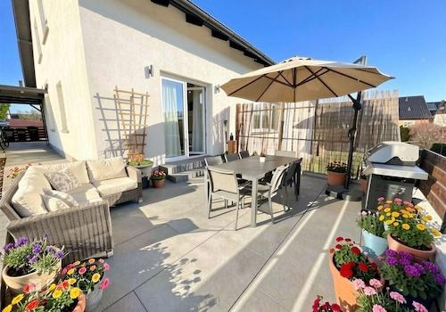 Terrasse (Möbel KI)