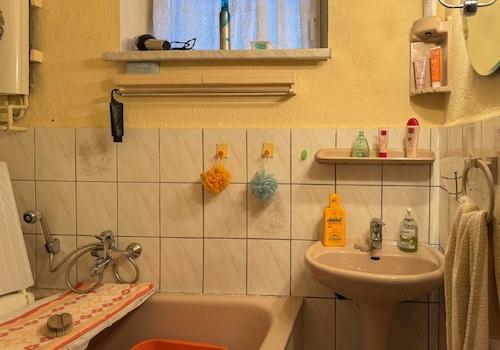 EG Wannenbad mit Fenster