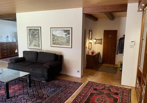 Wohnzimmer und Garderobe