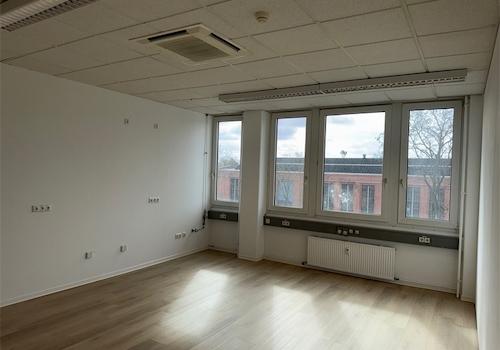 Büro mit Wasseranschluss, link