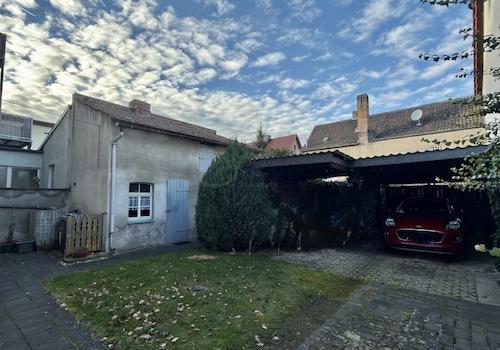 Carport & Nebengebäude