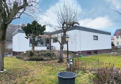 Grün angelegter Garten