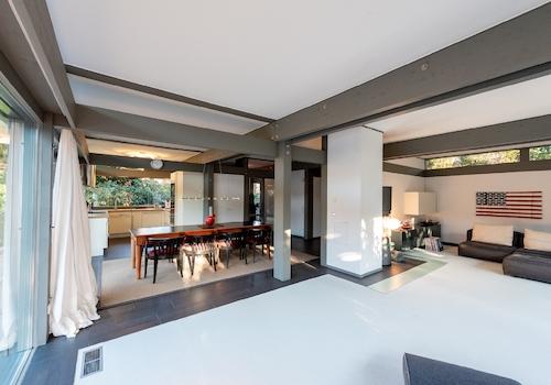 Wohn- und Essbereich