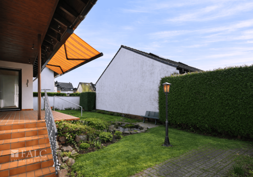 Garten Anischt seitlich 