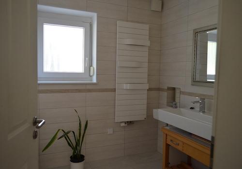 Bad - Waschbecken, Fenster