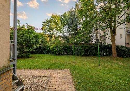 70eaa5b2-dd2b9b5a-aussenbild-aussenansicht-etagenwohnung-in-leipzig-schleussig-schleussig-jpg-aussenansicht-staging-etagenwohnung-in-leipzig-schleussig-schleussig