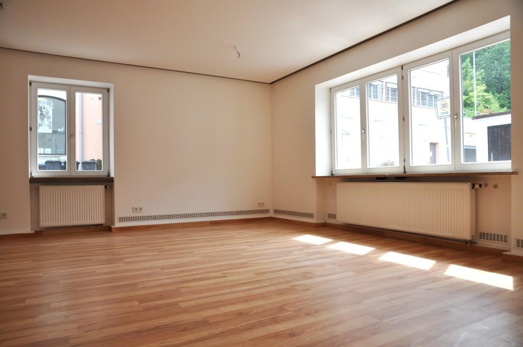 Büro EG