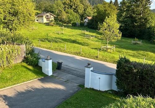 Naturschutzgebiet vor dem Haus