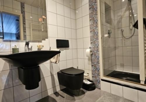 Hauptwohnung Gästebad