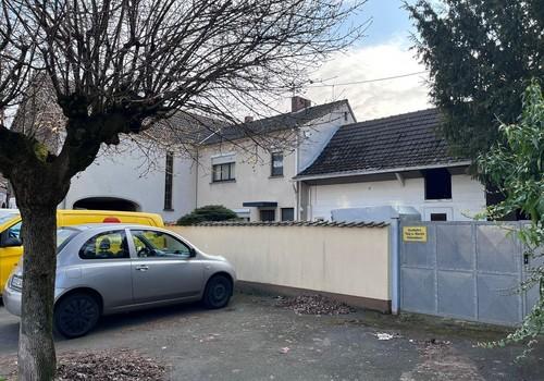 Seitenansicht, Eingang zum Hof