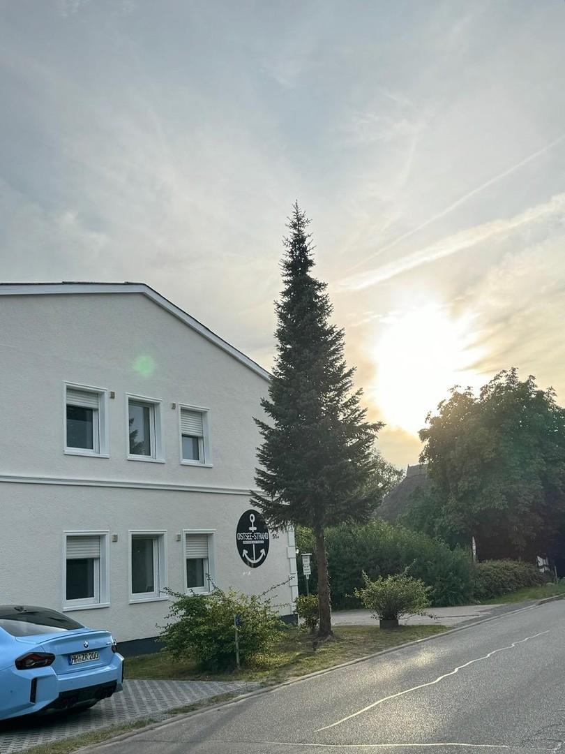 8 Parkplätze am Haus