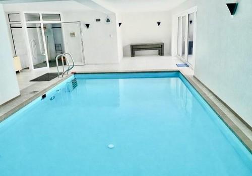 mit Ruhebereich, Sauna, Dusche