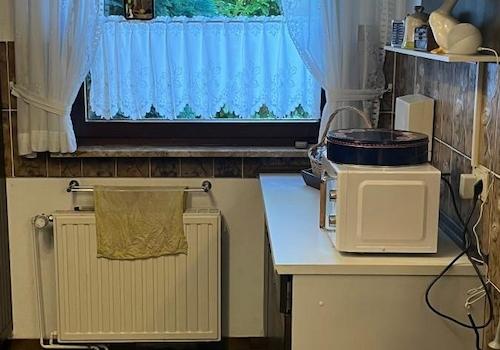 EG Küche mit Fenster zum Garten