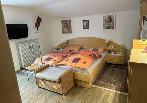 Schlafzimmer OG